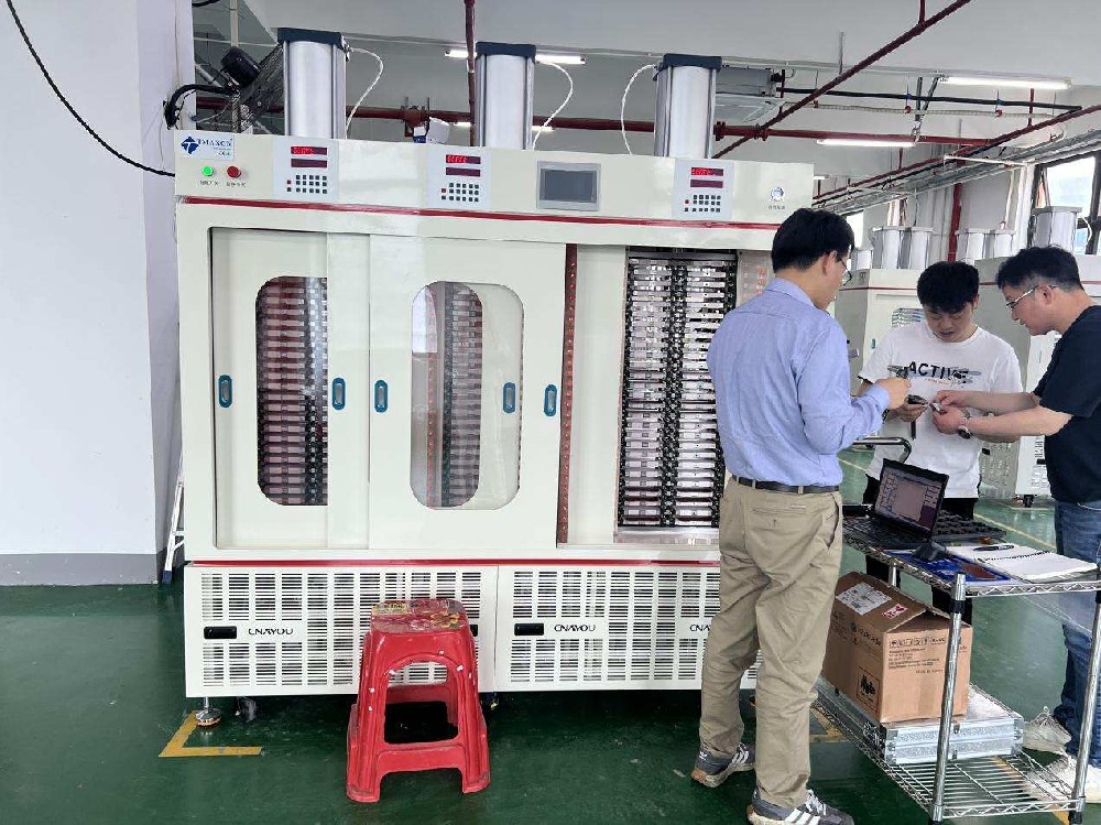 TMAX завершила разработку машины для горячего прессования ячеек для корейского клиента