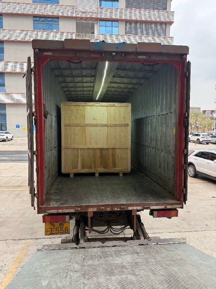 Компания TMAX расширяет свое присутствие на Ближнем Востоке – отгружено 21700 единиц цилиндрических и пакетных аккумуляторных батарей.